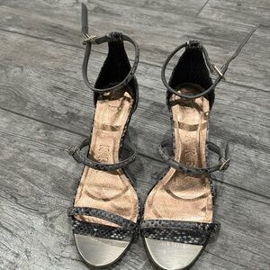 Gorgeous EUC Snake print sandals